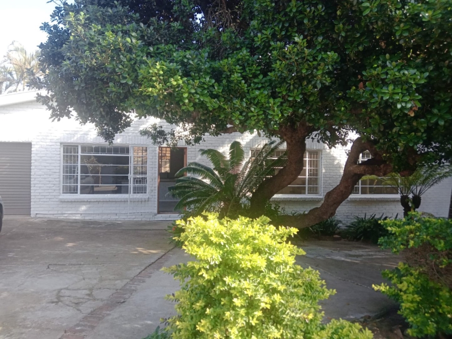 4 Bedroom Property for Sale in Noorsekloof Eastern Cape